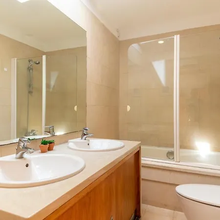 Aroeira Ii Aroeira (Setubal)